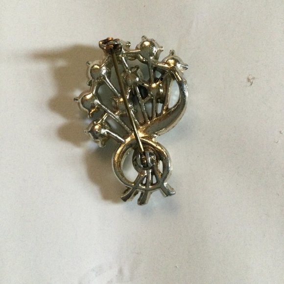 Women's pin brooch beautiful like a new condition - Picture 3 of 3